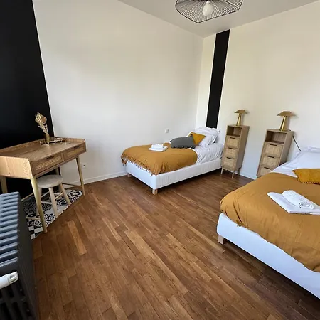 Maison Malabry En Hyper Centre Avec Jardin 6 Pers * Bressuire