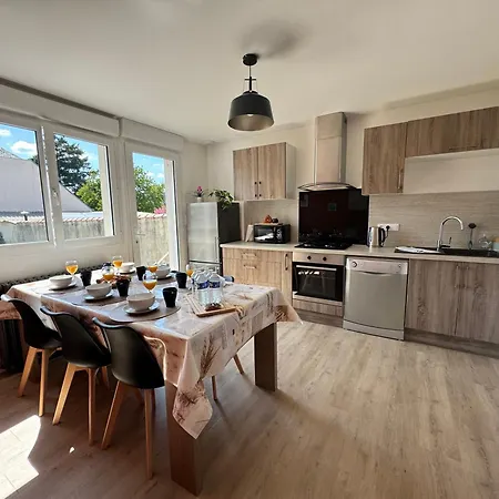 Vila Maison Malabry En Hyper Centre Avec Jardin 6 Pers Bressuire