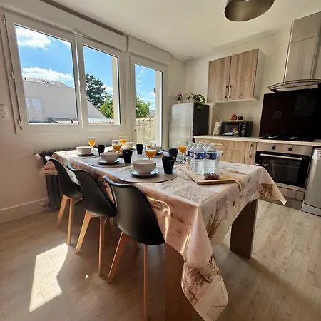 Maison Malabry En Hyper Centre Avec Jardin 6 Pers * Bressuire