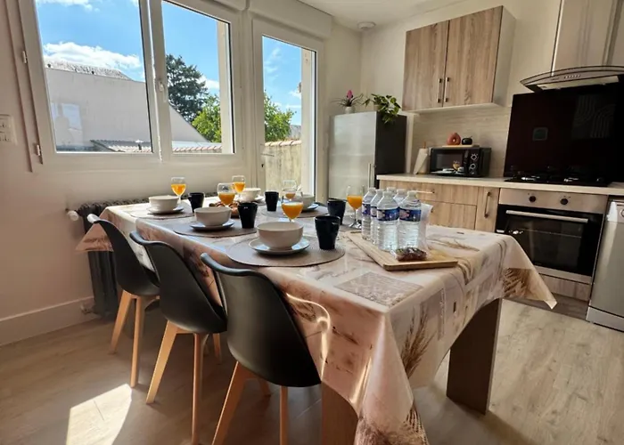 Maison Malabry En Hyper Centre Avec Jardin 6 Pers * Bressuire